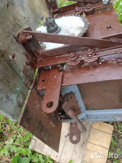 Деревообрабатывающий станок