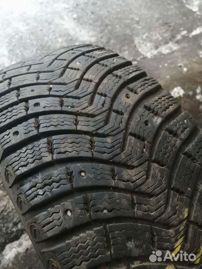 Michelin Latitude X-Ice North 2 + 225/65 R17
