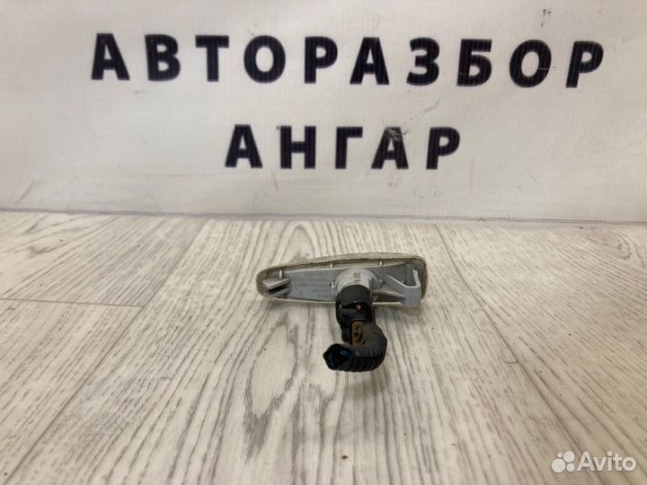 Повторитель в крыло передний Mitsubishi Lancer 10