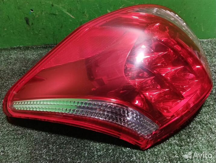 Фонарь задний правый Toyota RAV4 A30 2006