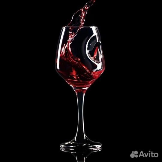 Бокал с туфелькой в подарочной коробке