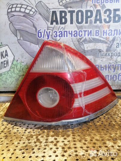 Фонарь задний правый Ford Mondeo 3