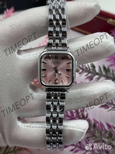 Часы наручные женские