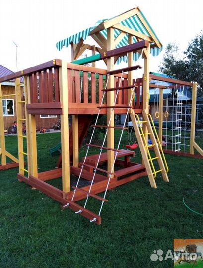 Детская площадка с установкой