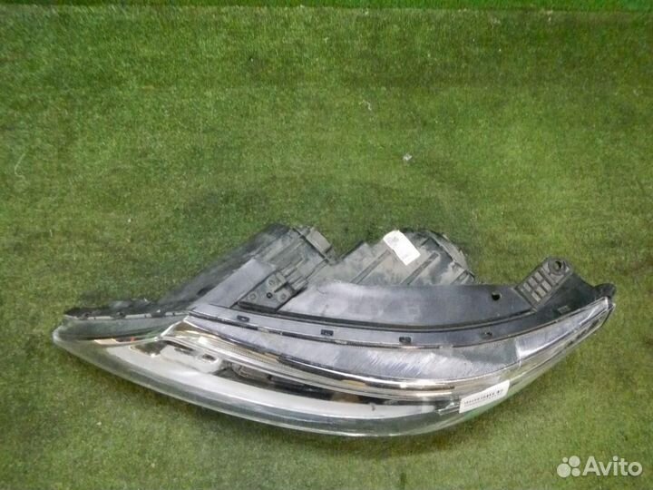 Фара левая Kia Sorento