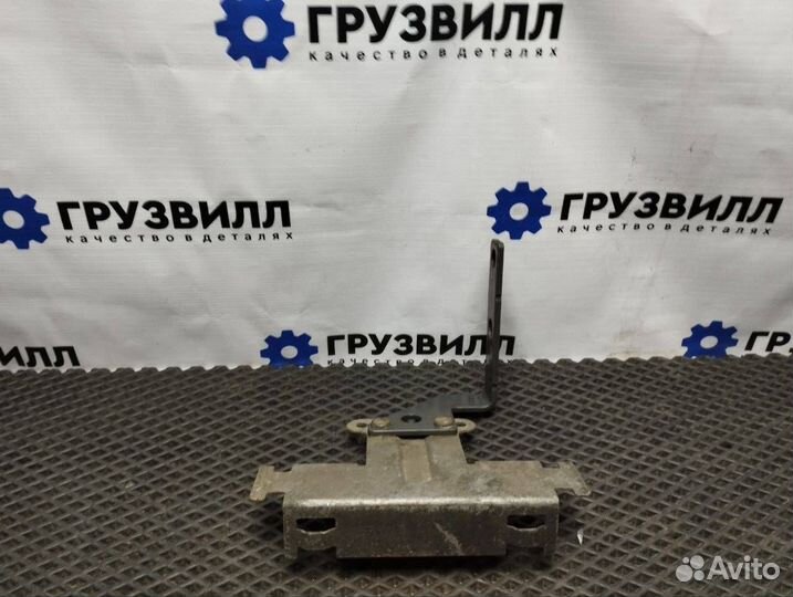 Кронштейн (крепление) Volvo FH4 21252110