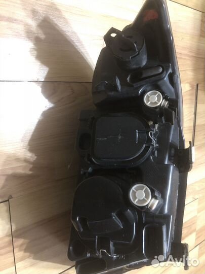 Фара левая bmw e90