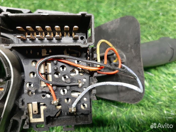 Переключатель стеклоочистителей на Лада Ларгус 1