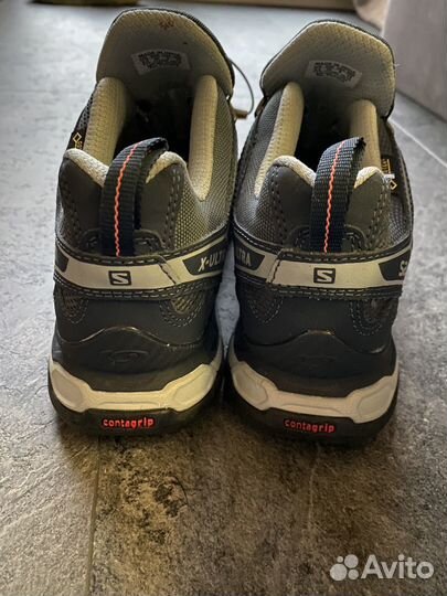 Трекинговые ботинки Salomon 40