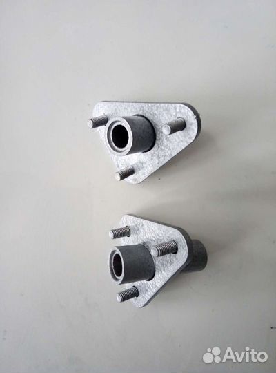 Втулки трапеции каризма, спейс стар, вольво s40 1п