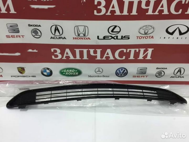 Решетка переднего бампера Toyota RAV4 40 45