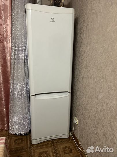 Холодильник бу indesit no frost
