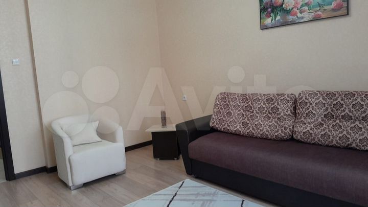 2-к. квартира, 54 м², 4/18 эт.