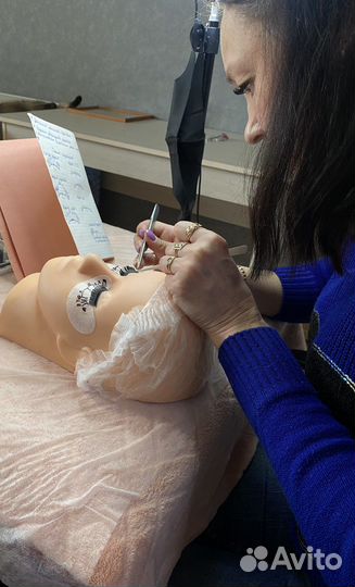 Обучение наращиванию ресниц