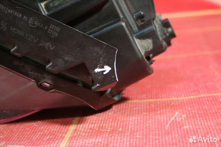 Фара левая Hyundai Santa Fe