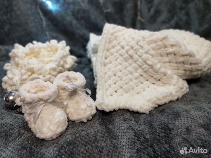 Детский плед+пинетки из ализе пуффи файн, подарок