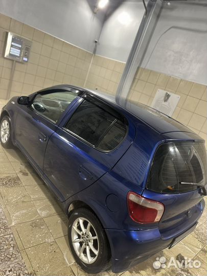 Toyota Vitz 1.0 AT, 2000, 300 000 км