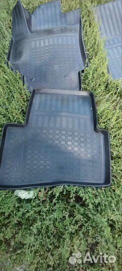 Автомобильные коврики резиновые