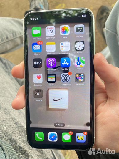 iPhone xr 128
