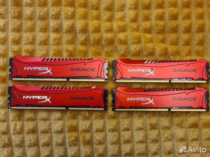 Оперативная память Kingston Hyper X Savage HX318C