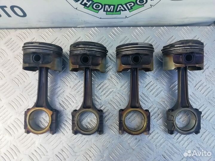 Поршень с шатуном Ford Focus 1 2.0 Split Port USA