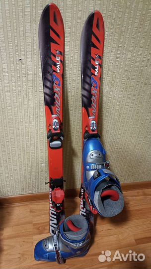 Детские горные лыжи и ботинки