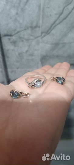 Серебряные серьги и кольцо