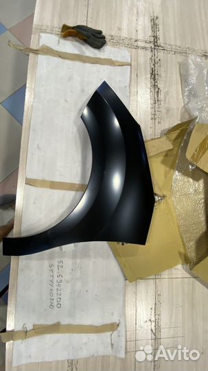 Крыло переднее левое новое чёрное Ситроен ц3 а51