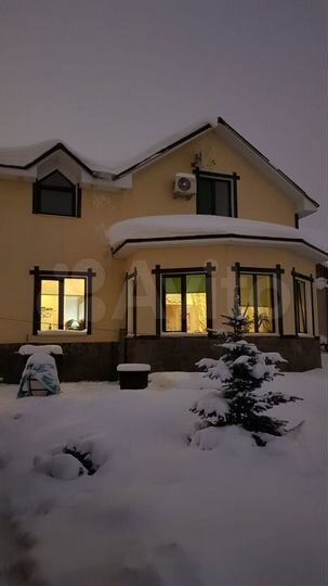 Дом 226,9 м² на участке 8 сот.