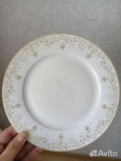 Новые тарелки 12 штук
