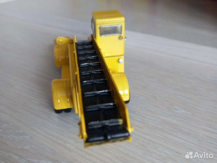 Снеголаповый погрузчик С4