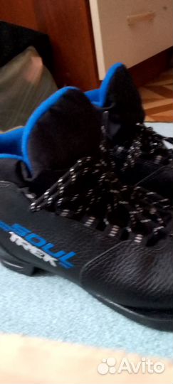 Продам лыжные ботинки Отличное состояние р.35