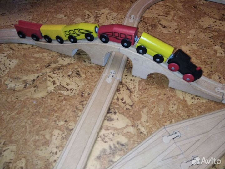 Железная дорога IKEA из дерева