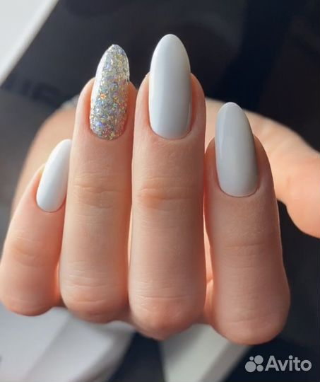 Мастер маникюра и педикюра