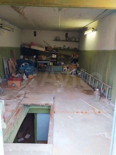 Гараж, > 30 м²