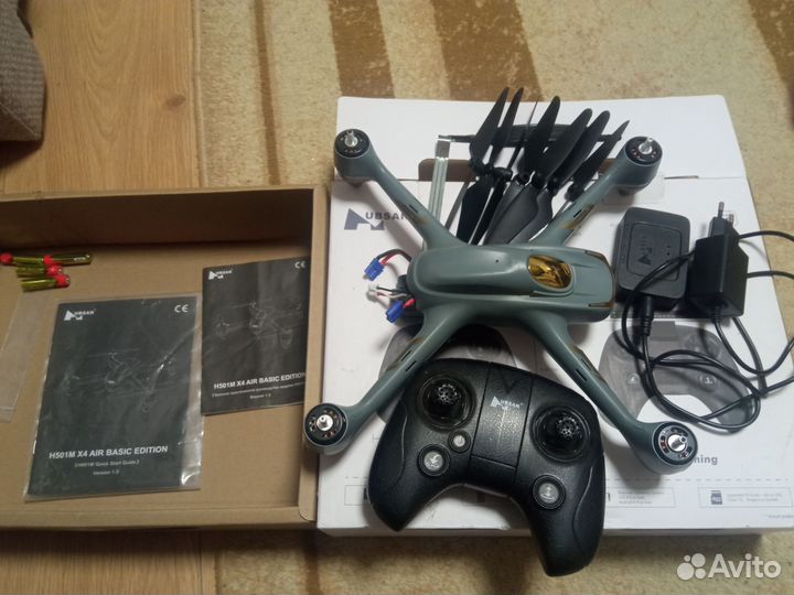 Продам квадрокоптер hubsan x4 air
