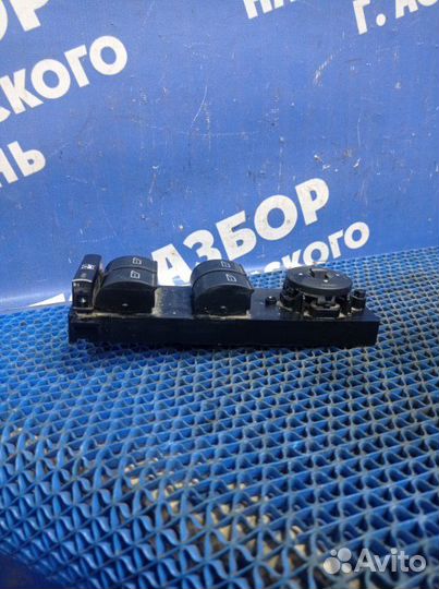 Блок управления стеклоподъемниками Ford Focus 2