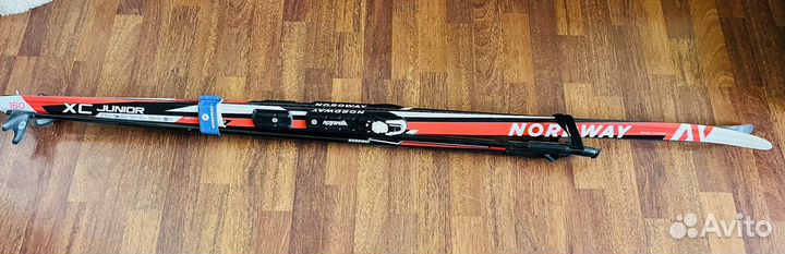 Лыжи беговые с палками