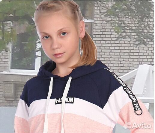 Спортивный костюм для девочки новый