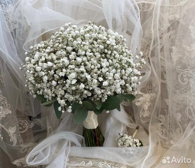 Свадебный букет невесты из растений и цветов