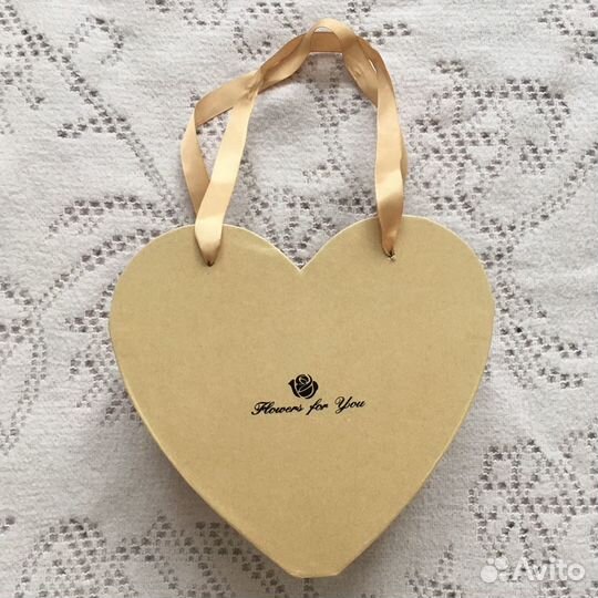 Подарочная коробка для цветов