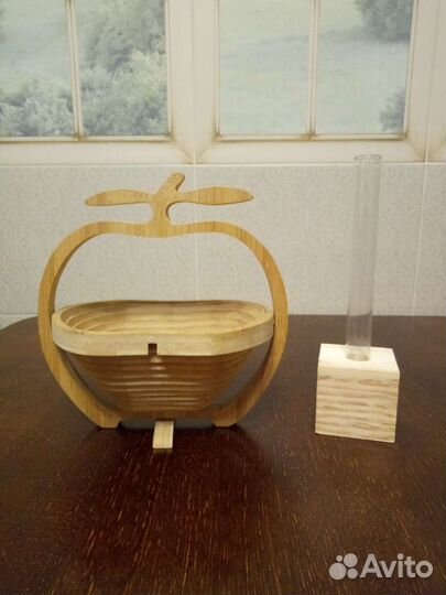 Деревянная Конфетница и ваза-колба