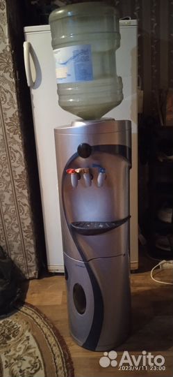 Кулер для воды напольный бу