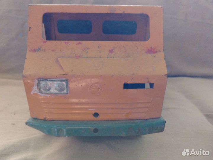 Модель грузовика