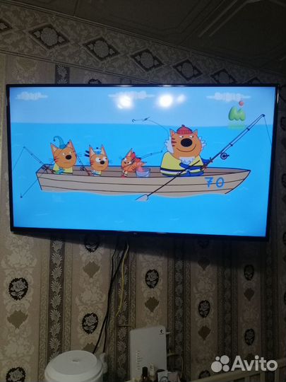 Телевизор SMART tv новый