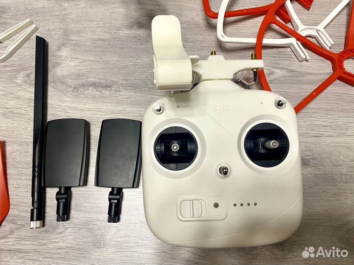 Квадрокоптер dji phantom 3 standart