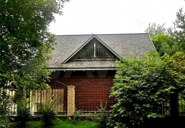 Дом 100 м² на участке 100 сот.