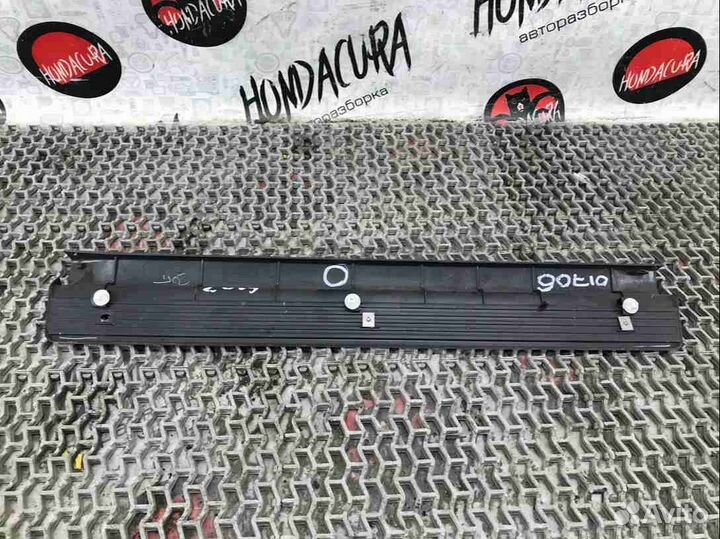 Накладка на порог Honda Accord 84251-SIA-E