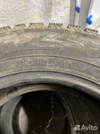Nokian Tyres Hakkapeliitta 4 205/60 R16