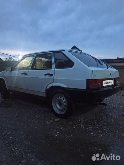 ВАЗ 2109 1.5 МТ, 2001, битый, 250 000 км